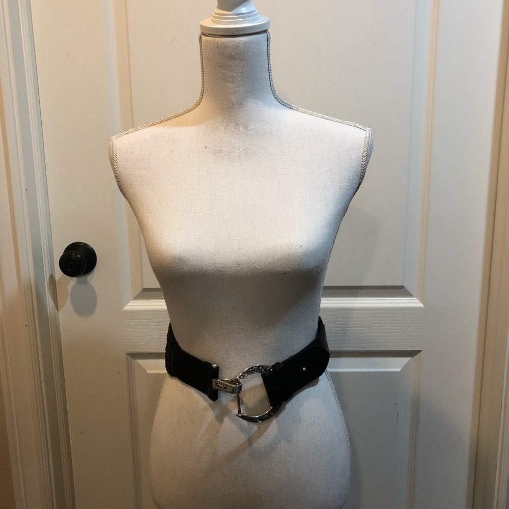Two Belts for One! - Picture 8 of 8